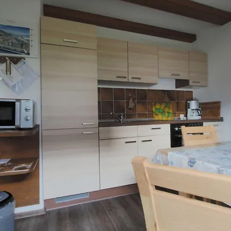 Haus 80 Eg Appartamento Arrach