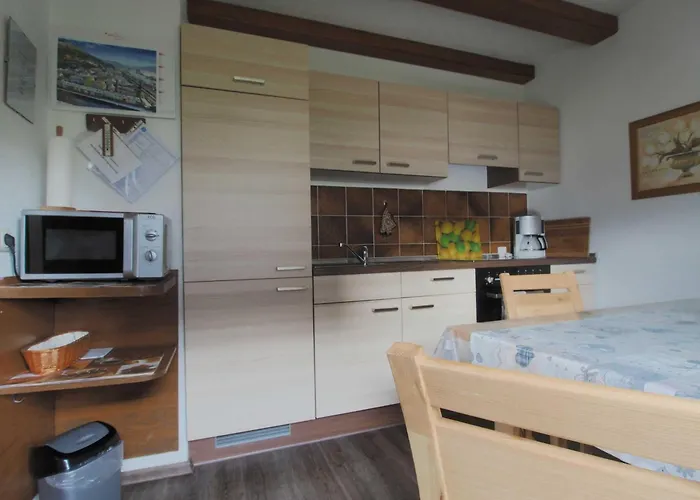 Haus 80 Eg Appartamento Arrach