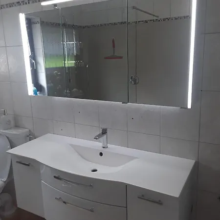Haus 80 Eg *